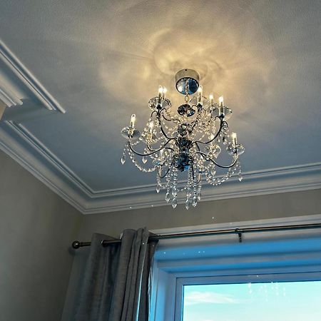 Hotel No5, Beachfront With Free Private Car Park Llandudno Exterior foto