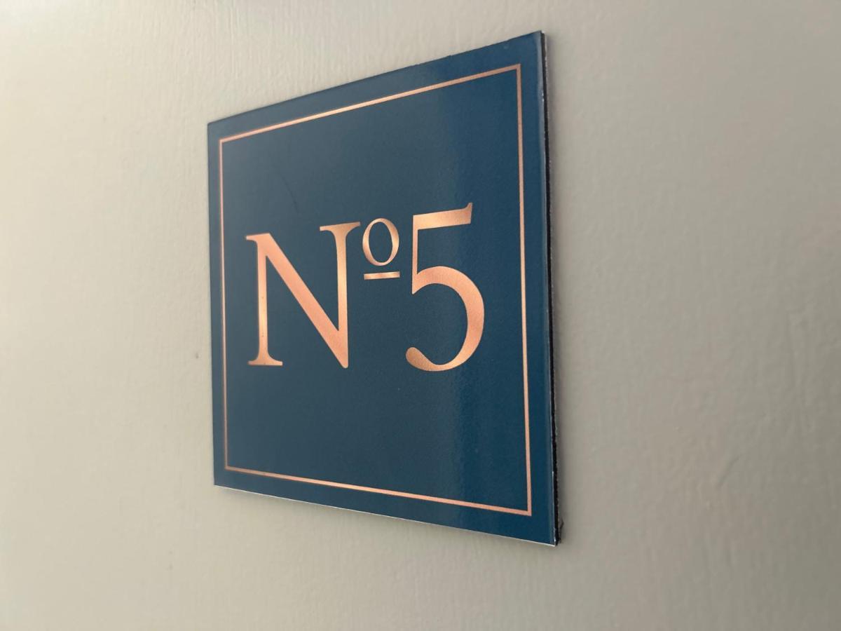 Hotel No5, Beachfront With Free Private Car Park Llandudno Exterior foto